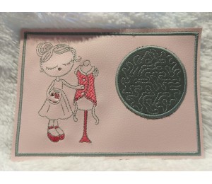 Stickserie ITH - Mug Rugs Sewing Girls